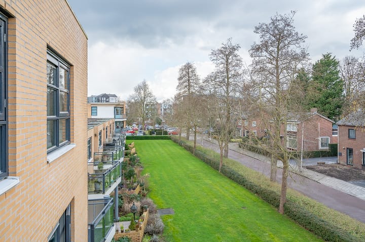 Foto 22 van Den Uylplein 49