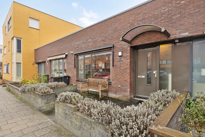 Foto 2 van Amazonelaan 94