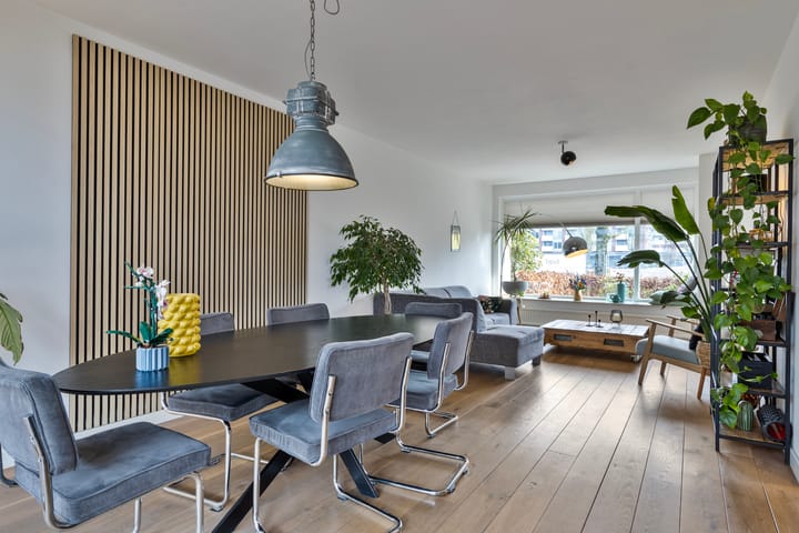 Photo 13 of Van de Hulstlaan 12