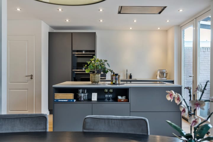 Photo 14 of Van de Hulstlaan 12