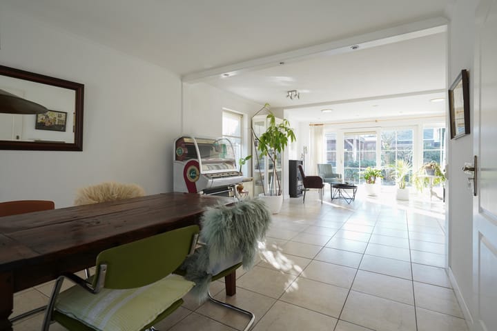 Foto 18 van Mennestraat 73