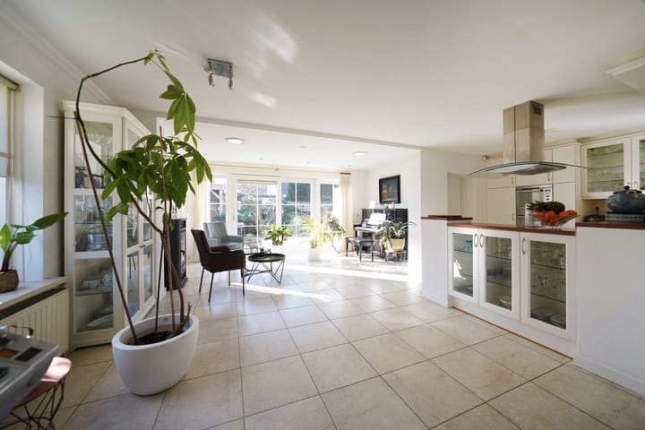 Foto 23 van Mennestraat 73