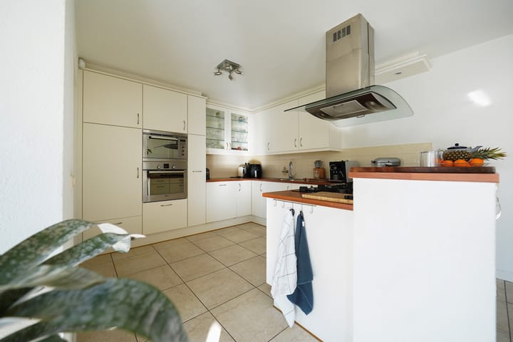 Foto 25 van Mennestraat 73