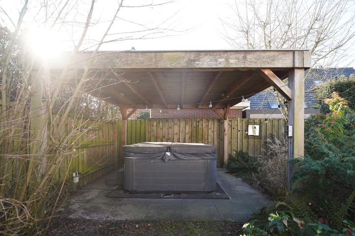 Foto 60 van Mennestraat 73