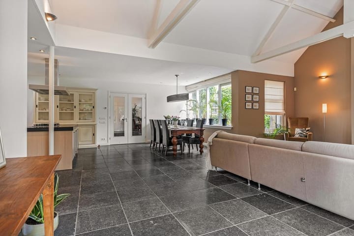 Foto 10 van Dorpsdijk 168