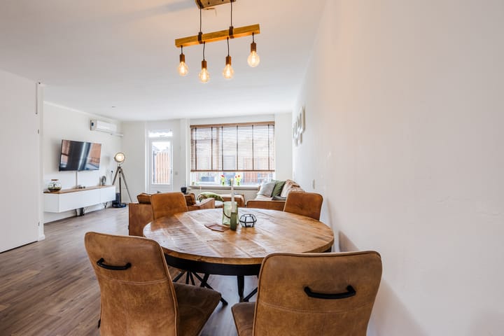 Foto 11 van Komeet 22