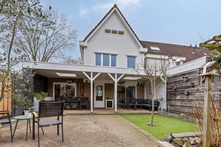 Foto 1 van To Janssenstraat 1