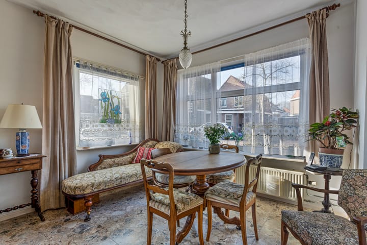 Foto 8 van Johan Messchaertstraat 9