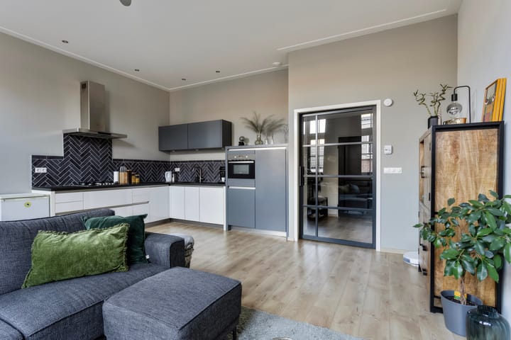 Photo 10 of Monsterstraat 4-I