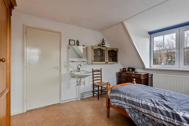 Foto 15 van Johan Messchaertstraat 9