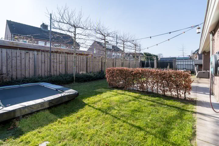 Foto 42 van Buizerdstraat 6