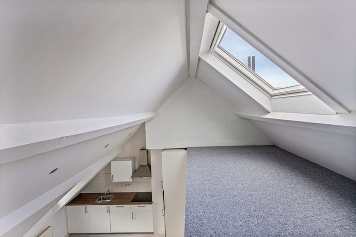 Foto 16 van Tinelstraat 14-B