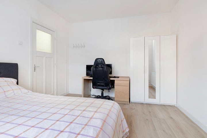 Photo 18 of Dordtselaan 157-B