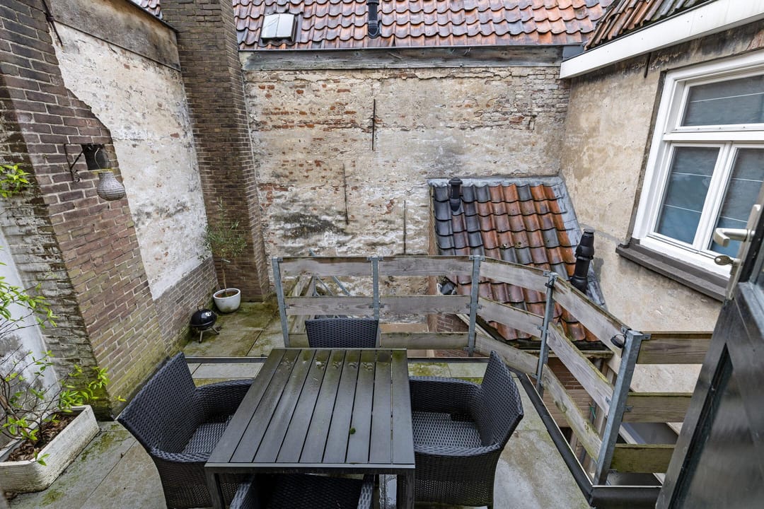 Foto 22 van Burgwalstraat 12