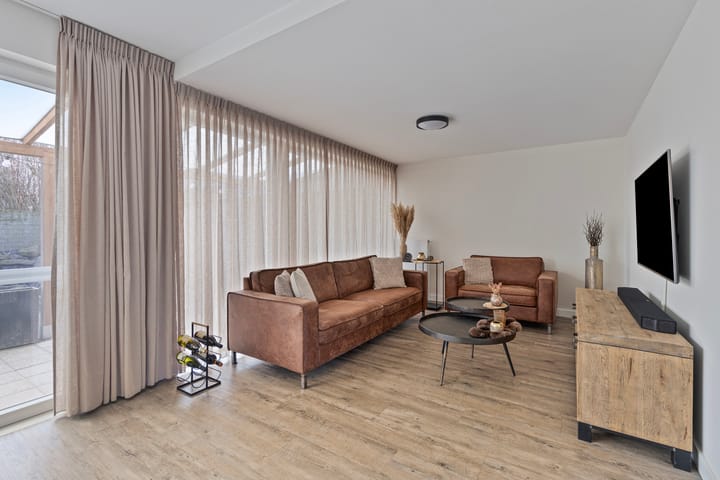 Foto 8 van Bisschop Moorsstraat 13