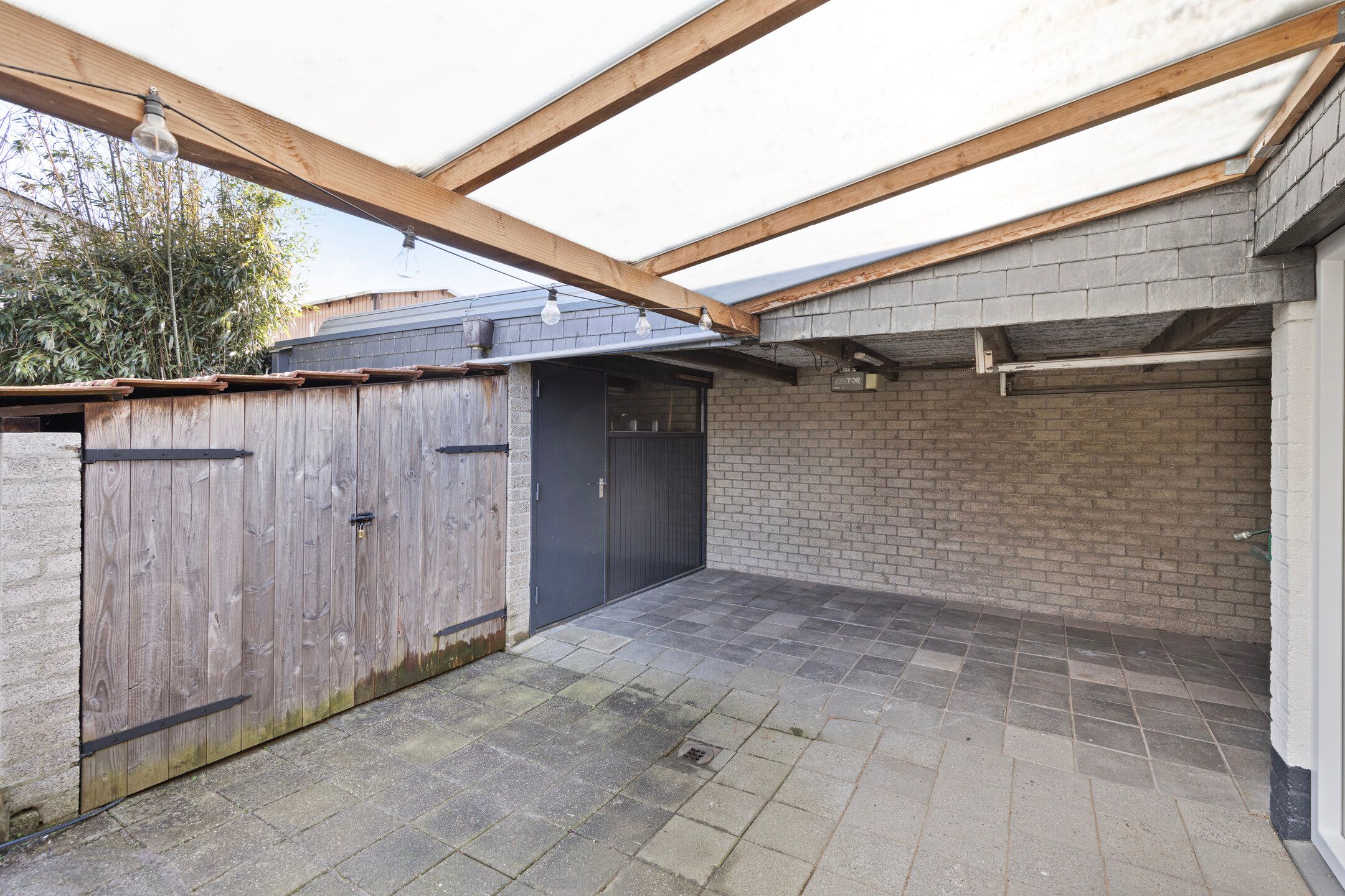 Foto 45 van Bisschop Moorsstraat 13