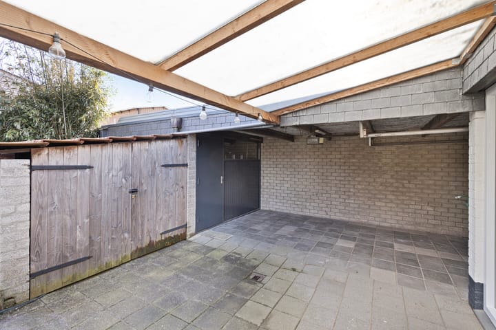 Foto 45 van Bisschop Moorsstraat 13