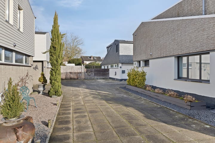 Foto 51 van Bisschop Moorsstraat 13