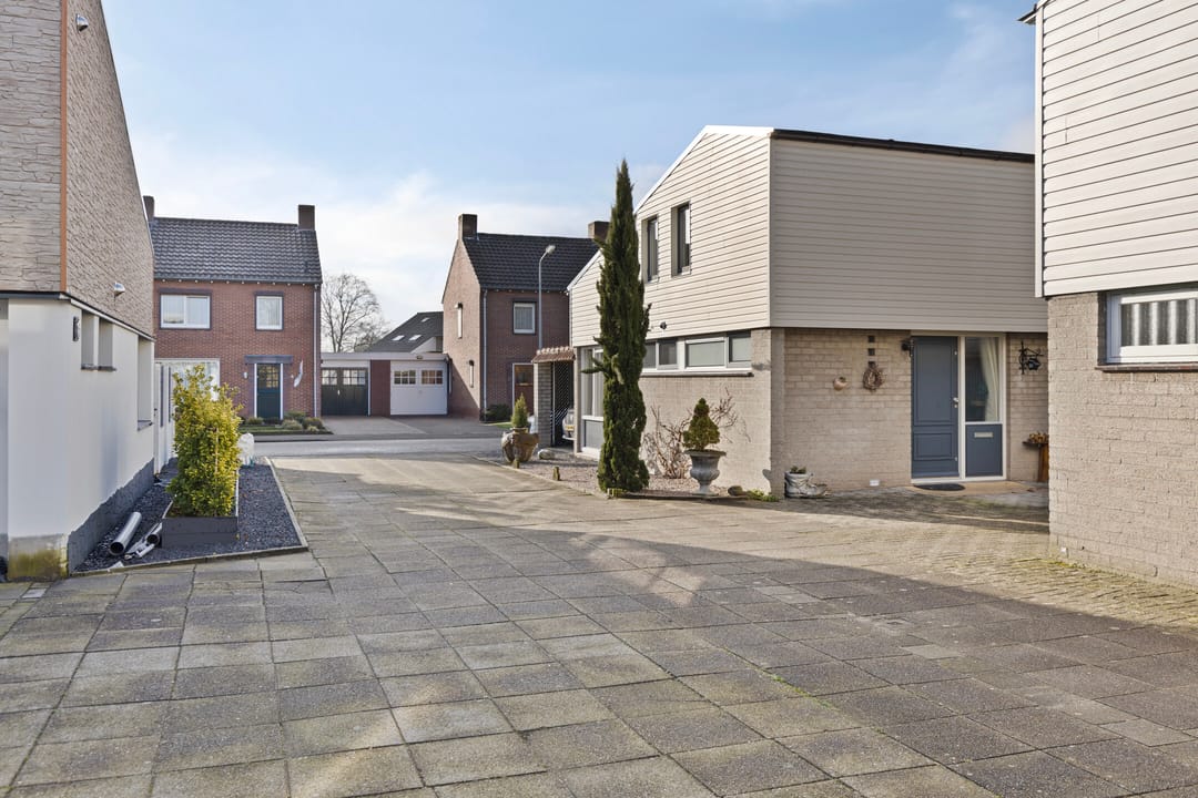 Foto 52 van Bisschop Moorsstraat 13