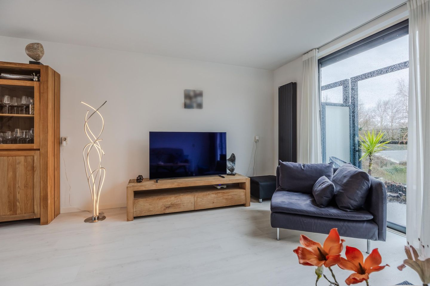 Foto 19 van Douwes Dekkerlaan 68