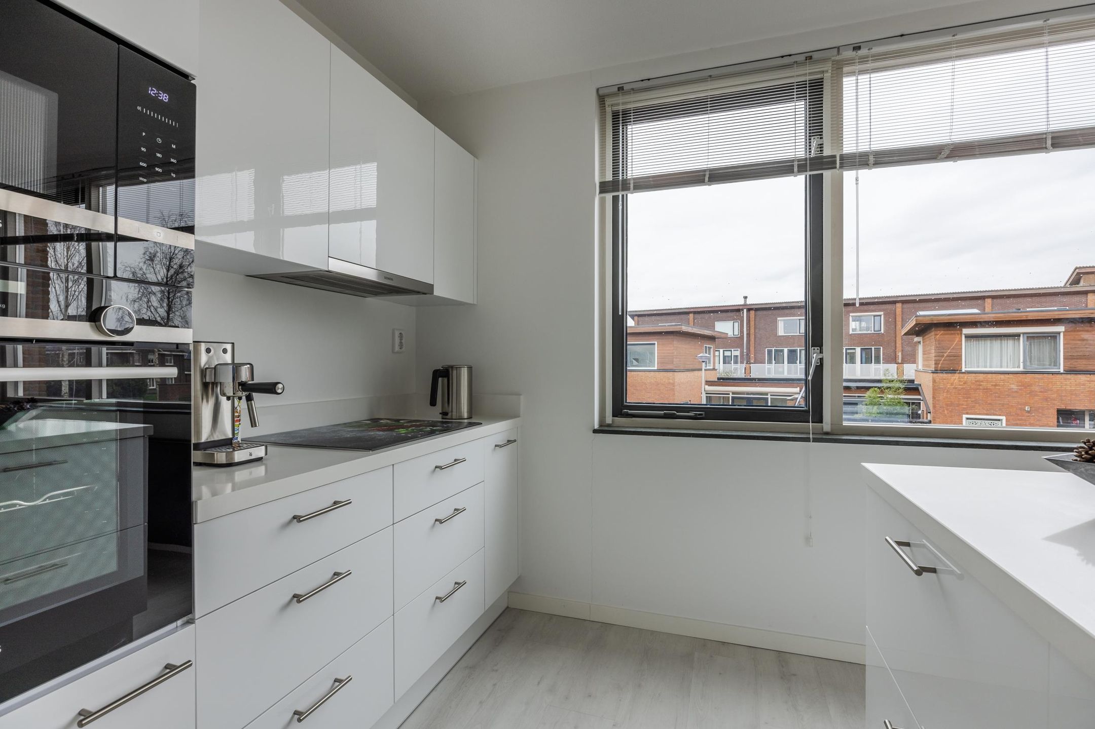 Foto 27 van Douwes Dekkerlaan 68