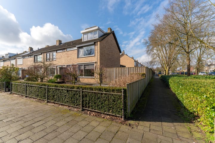 Foto 5 van Akert 120