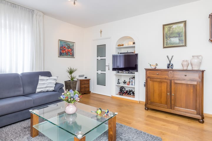 Photo 6 of Dr. Poelsstraat 16