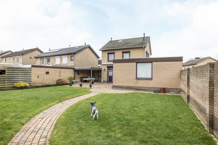 Photo 25 of Dr. Poelsstraat 16