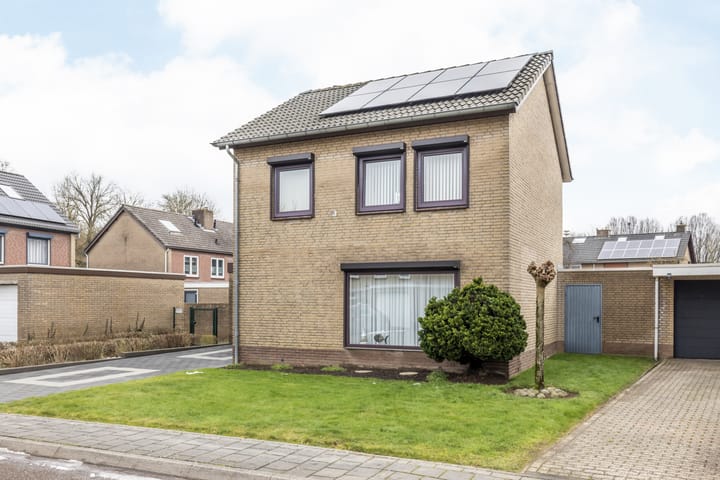 Photo 26 of Dr. Poelsstraat 16