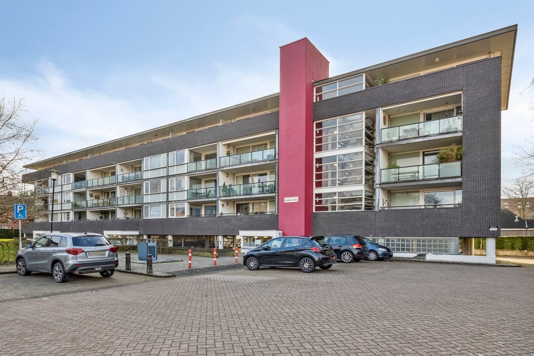 Foto 1 van Frederik Hendrikhof 45