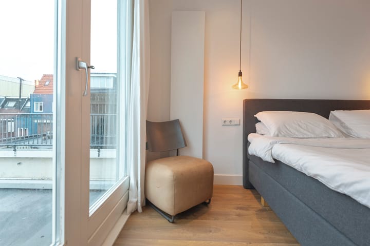 Foto 24 van Adriaan Loosjesstraat 24