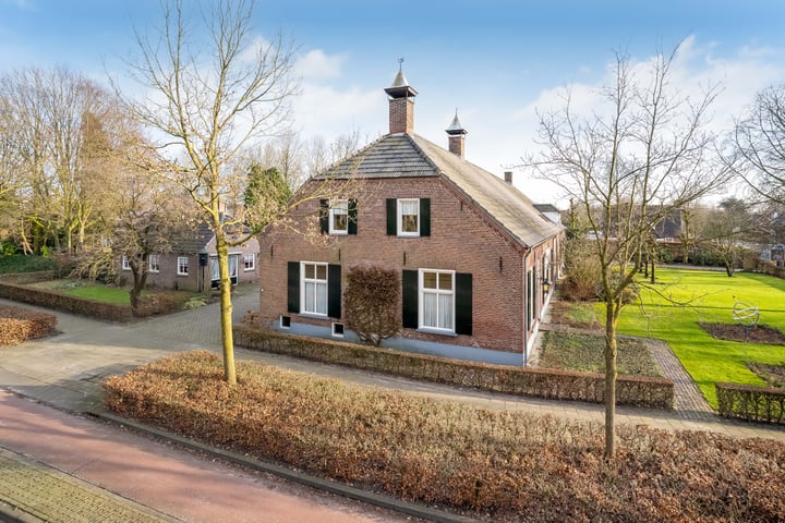 Photo 2 of Lodderdijk 13