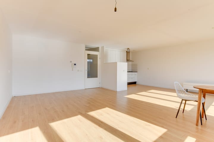 Foto 4 van Regelhaalder 72