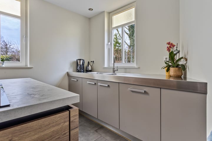 Foto 21 van Antoniusstraat 12-A