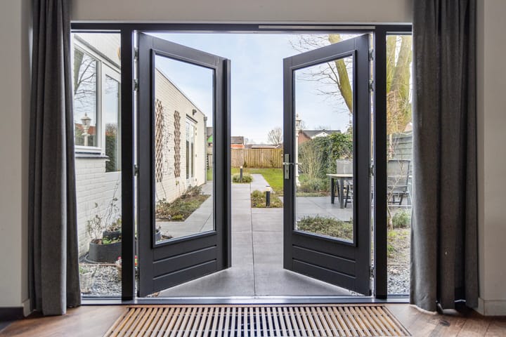 Foto 15 van Antoniusstraat 12-A