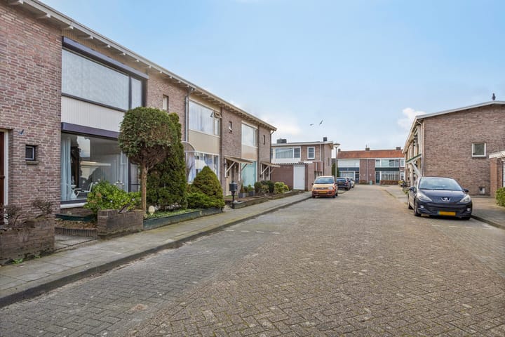 Foto 5 van Rector van Lieropstraat 5