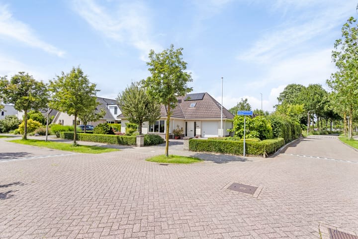 Foto 5 van Van Rechterenmarke 2