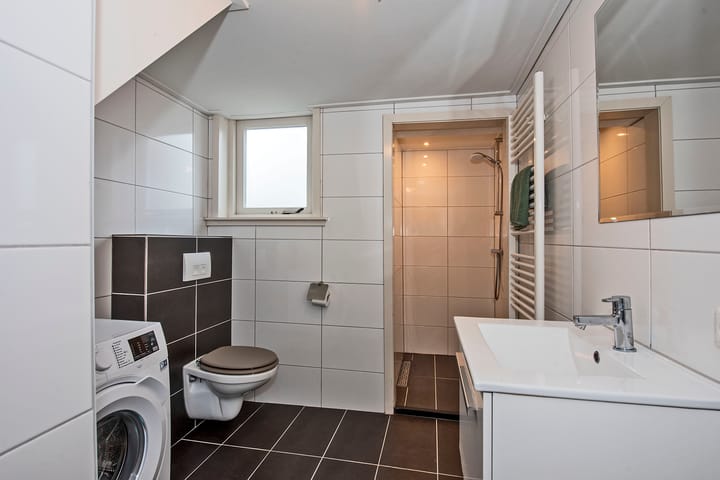 Foto 11 van Oostveenweg 86