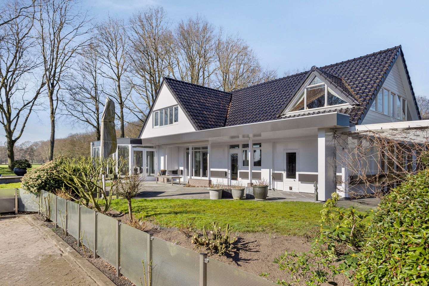 Foto 1 van De Vos van Steenwijkstraat 15