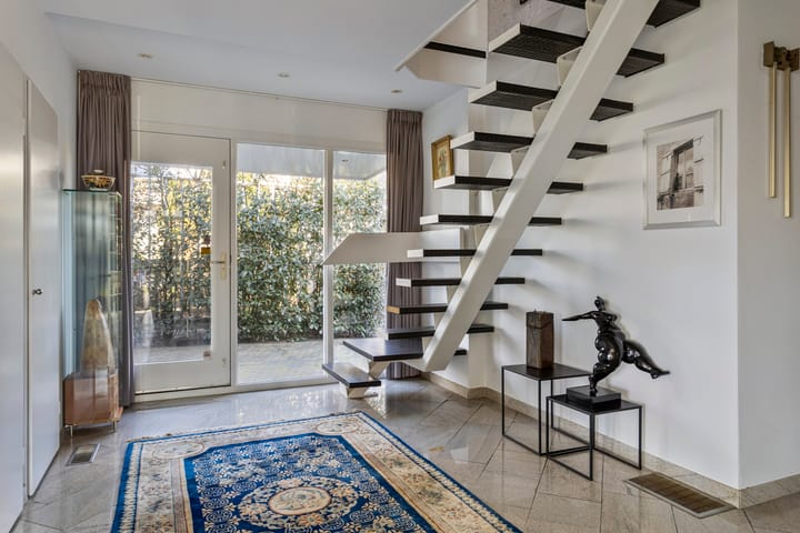 Photo 6 of De Vos van Steenwijkstraat 15