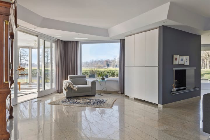 Photo 14 of De Vos van Steenwijkstraat 15