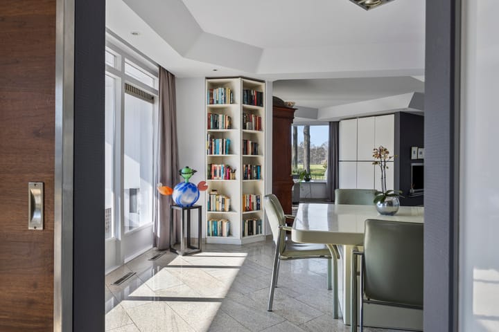 Photo 21 of De Vos van Steenwijkstraat 15