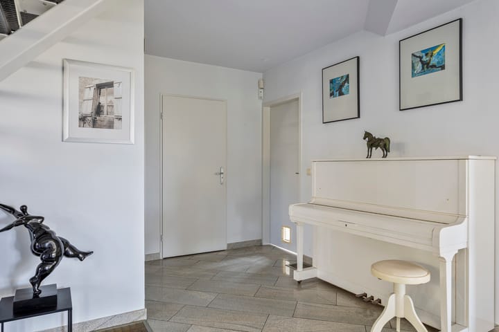 Photo 22 of De Vos van Steenwijkstraat 15