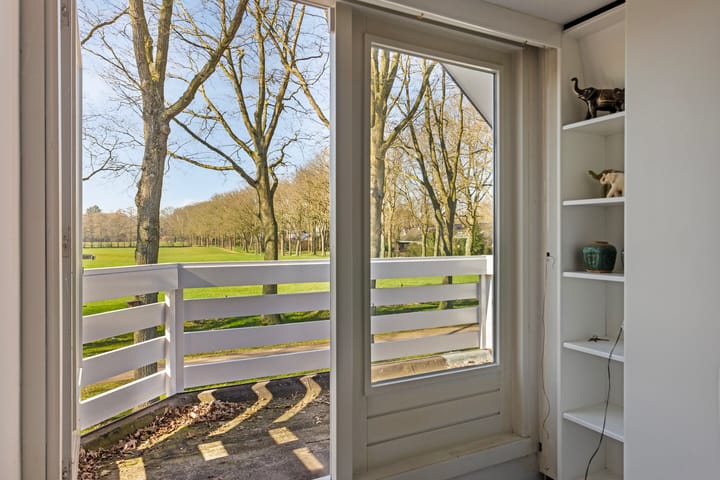 Photo 30 of De Vos van Steenwijkstraat 15