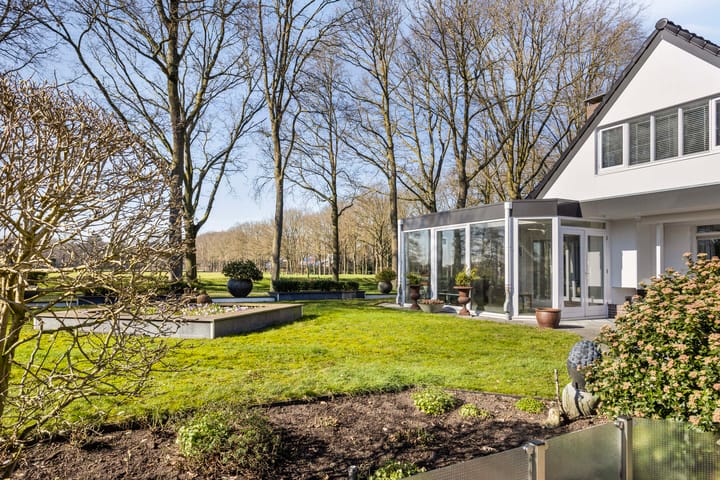 Photo 44 of De Vos van Steenwijkstraat 15