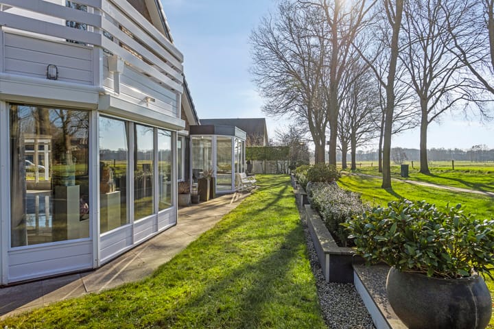 Photo 45 of De Vos van Steenwijkstraat 15