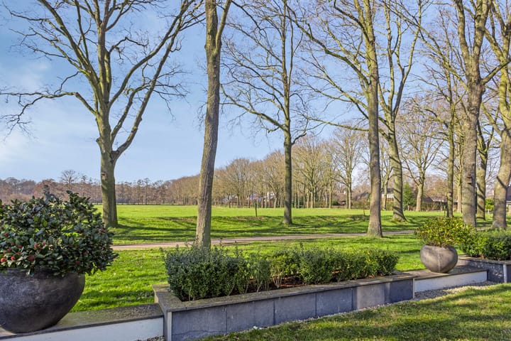 Photo 46 of De Vos van Steenwijkstraat 15