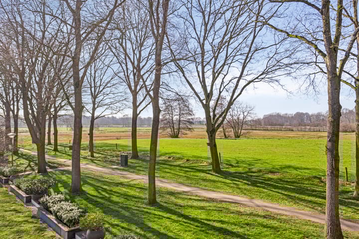 Photo 47 of De Vos van Steenwijkstraat 15