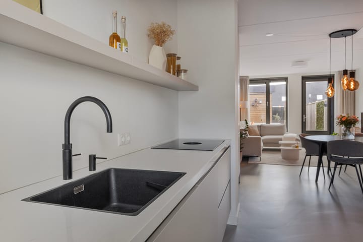 Foto 9 van Donatellostraat 112