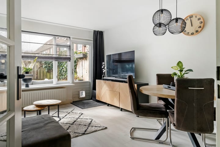 Foto 8 van Achterkerkstraat 105